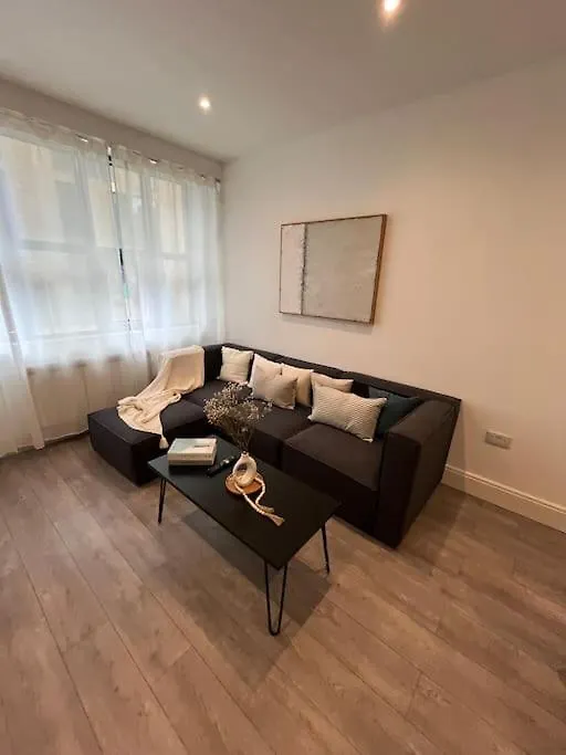 Apartment 30 Minutes To Central London Uxbridge 0*,